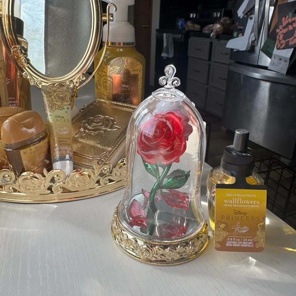 Ornate Gold Vanity Mirror Set